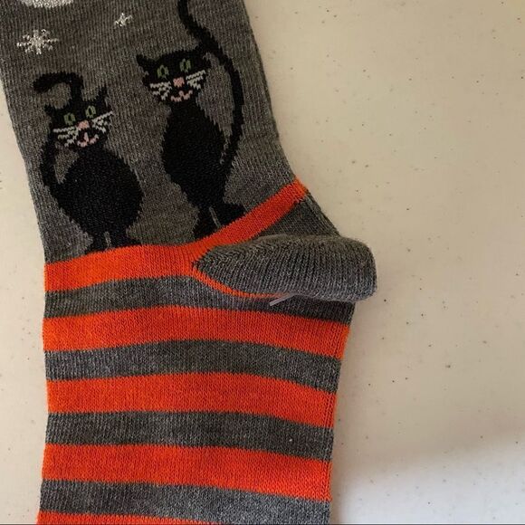 Halloween cat socks  - Picture 3 of 4